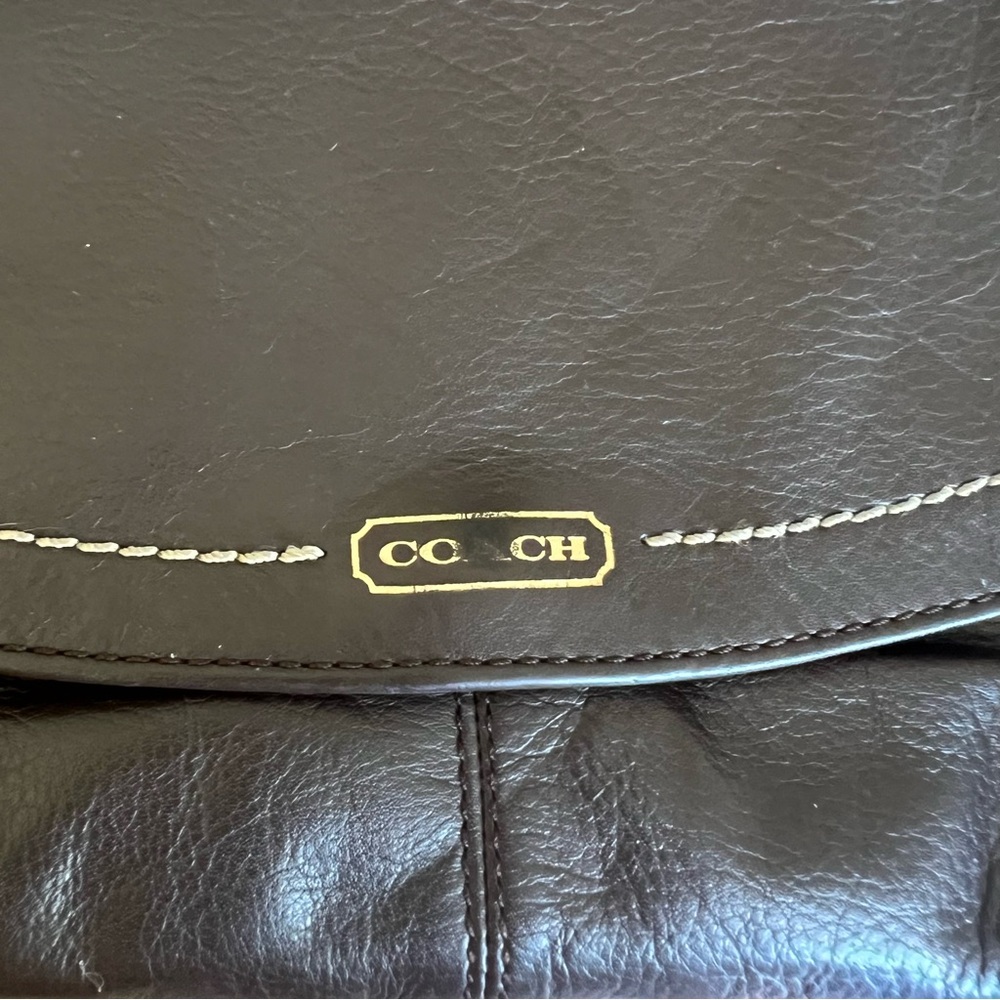 Vintage Coach Pebbled Brown Wristlet - Picture 2 of 10